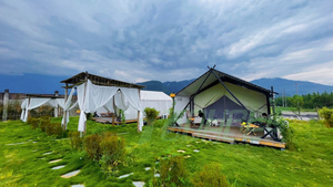 Tienda de lona de lujo Four Seasons Resort para acampar al aire libre Safari Casa Hotel Estructura de poste de metal tienda impermeable - Product Image 3