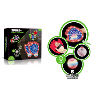 Jeu <span class=keywords><strong>de</strong></span> balle lumineuse LED en plastique à lancer et à attraper avec 2 raquettes et 2 balles à ventouse <span class=keywords><strong>pour</strong></span> le divertissement sportif familial en extérieur - Product Image 4