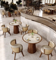 Ensemble table et chaises de restaurant style rétro, chaises en bois massif pour café, mobilier de restaurant de luxe, personnalisation possible
