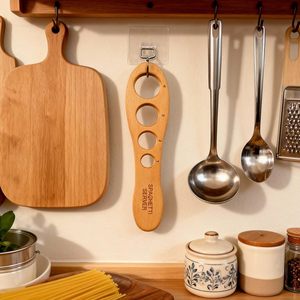Outil de mesure pour <span class=keywords><strong>pâtes</strong></span> <span class=keywords><strong>en</strong></span> bois de hêtre de qualité supérieure, mesureur de spaghetti <span class=keywords><strong>en</strong></span> bois avec contrôle précis des portions (1 à 4 portions) pour la cuisine - Product Image 6