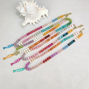 Nouveauté : Collier tendance bohème avec pendentif poisson plaqué or, perles en pierres naturelles et pierres précieuses arc-en-ciel, fait main, idéal pour l'été - Product Image 2
