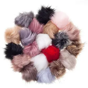 Wholesale Large Faux Fur Poms ball for hats 18cm pom-poms with pin for hobbycraft bag charms Fluffy red black fur Balls for diy