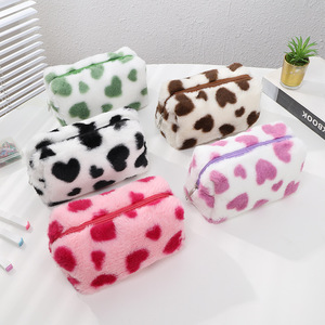Valentine's Day Gift Plush Makeup <strong>Bag</strong> Cute Heart Pattern Design Travel Cosmetic Pouch Novelty <strong>Fluffy</strong> Zipper Closure Cosmetic <strong>Bag</strong> - Product Image 2