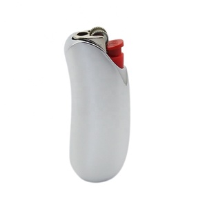 Étui métallique <span class=keywords><strong>personnalisé</strong></span> pour <span class=keywords><strong>briquet</strong></span> avec logo en relief J5 – Housse métallique sur mesure avec logo <span class=keywords><strong>personnalisé</strong></span> - Product Image 3