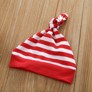 Compre Directamente de Fábrica en China el Conjunto Navideño para Niños: Suéter con Cuello Redondo y Estampado de Letras Rojas y Pantalones a Rayas - Product Image 4