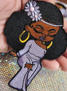 Venta caliente parche bordado Diseño personalizado ropa sombrero bajo Moq hierro en dibujos animados chica negra parches de bordado mágico personalizado - Product Image 3