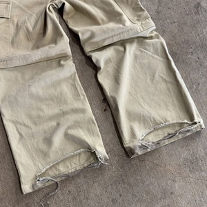 Fabricant de pantalons cargo en jean pour hommes, style baggy, avec poches de travail, détachables et convertibles - Product Image 3