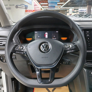 Voiture d'occasion <span class=keywords><strong>Volkswagen</strong></span> <span class=keywords><strong>T</strong></span>-<span class=keywords><strong>Cross</strong></span> 1.5L automatique, édition style, modèle 2023, 5 vitesses manuelle, 5 portes, 5 places, sans grands accidents - Product Image 6