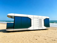 Maison-capsule écologique moderne avec salle de bain privée, équipement solaire disponible à l'installation