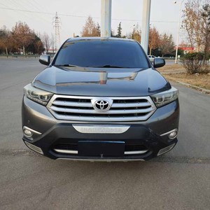 รถ SUV มือสองสภาพดีเยี่ยม ปี 2012 โตโยต้า ไฮแลนเดอร์ 7 ที่นั่ง ไมล์น้อย โครงสร้างแข็งแรง เหมาะสำหรับการผจญภัยกลางแจ้ง - Product Image 1