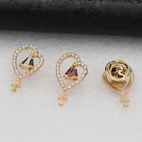 Broche Notre-Dame de la Conception Apparue, plaquée or, avec strass, Miracles Catholiques, en métal