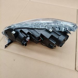 Phare avant FAW Bestune B50F 5BA051030 5BA051040 Accessoires Bestune Kits de <span class=keywords><strong>carrosserie</strong></span> FAW Bestune Pièces détachées auto - Product Image 2