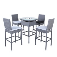 Ensemble de jardin moderne et durable, mobilier de patio, table et chaises en acier et rotin avec verre trempé pour utilisation en entrepôt