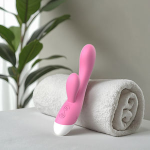 Vibrador de Doble Estimulación para Mujer, Diseño de Doble Cabezal, Doce Modos de Patrones, Recargable a través de Puerto USB, Silicona Segura para el Cuerpo, Ergonómico - Product Image 1