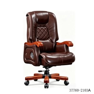 Chaise de bureau de direction en cuir de luxe avec base en bois et accoudoirs fixes 37760-2102A - Product Image 3