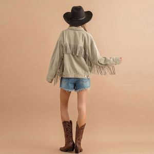 Veste en jean longue pour femme en coton respirant et écologique, style streetwear décontracté vintage, délavée, effilochée, blanche, avec franges - Product Image 4