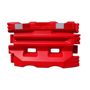 Barrière de sécurité routière en plastique HDPE durable et sûre, remplie d'eau, pour piétons, modèle Highway T2 - Product Image 1