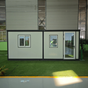 บ้านคอนเทนเนอร์เหล็กสำเร็จรูปแบบโมดูลาร์พกพาได้ทันสมัย ขนาด 20 ฟุต 40 ฟุต สำหรับใช้เป็นอพาร์ทเมนต์และโรงแรม - Product Image 2