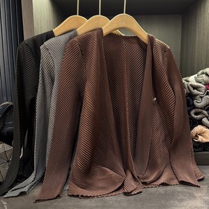 Женский однотонный блейзер из 100% кожи - Product Image 2