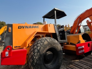 Rouleau compresseur Dynapac CA251D 2023 à moteur diesel haute puissance, à tambour unique, roues en acier, conduite confortable, rouleau compresseur à pneus usagés - Product Image 2