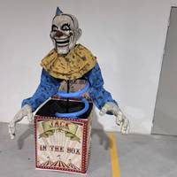 Boîte Clown Électrique Fantôme Halloween Décor Horreur Intérieur Extérieur Accessoires Animatronic Électrique Drôle Joker Rougeoyant Animé Balançant