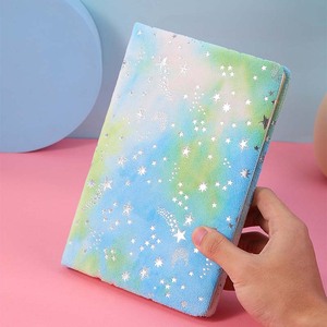 Cuaderno A5 personalizable con Rainbow Girl Felpa Regalo promocional <span class=keywords><strong>para</strong></span> niños Tapa dura 100 <span class=keywords><strong>hojas</strong></span> Encuadernación <span class=keywords><strong>de</strong></span> costura - Product Image 5