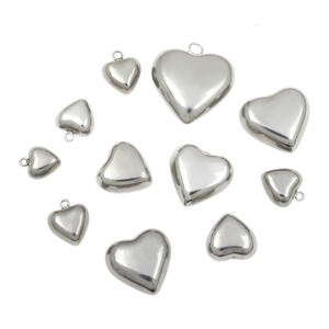 Pendentifs en forme de cœur en acier inoxydable pour la fabrication de colliers, composants de bijoux, 10 pièces, tailles assorties - Product Image 1