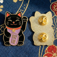 Épinglette en métal émaillé Chat porte-bonheur noir, émail plaqué or, broche créative de style chinois, logo personnalisé disponible