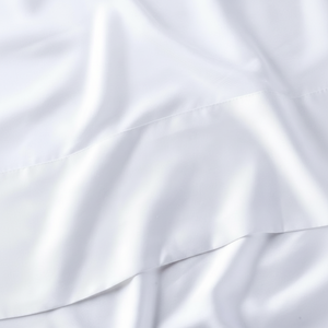 ชุดผ้าปูที่นอนผ้าฝ้ายแท้สีขาวล้วน 400 เส้นด้าย ลายทวิลพิมพ์ พร้อมปลอกหมอนสองใบ ของขวัญวันวาเลนไทน์ ผลิตด้วยมือ ชุดเครื่องนอนสำหรับใช้ในบ้าน - Product Image 1