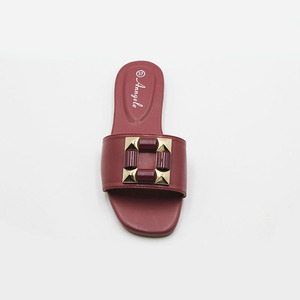 Sandales plates à enfiler pour femmes 2025 – Qualité supérieure, prix de gros abordable, idéales pour la vie quotidienne et la plage - Product Image 4