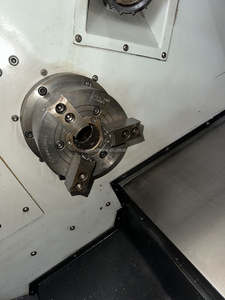 Máquina de Torneado CNC Doosan Usada LYNX 220 Centro de Torneado y Fresado en Oferta - Product Image 2