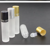 Flacon roll-on cosmétique en verre givré de 8 ml avec bille en verre et capuchon métallique