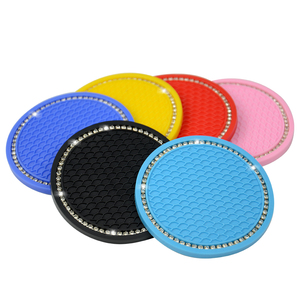 Posavasos de coche de diamante acrílico más nuevo, alfombrillas de taza de viaje de PVC, posavasos de inserción, accesorios interiores de vehículos de cristal antideslizante - Product Image 3