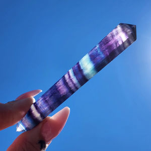 Varita de Cristal Natural de Doble Punta Tallada en Fluorita Arcoíris Pulida para Feng Shui y Artesanía Religiosa - Product Image 3