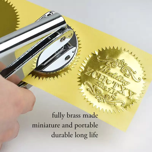 <span class=keywords><strong>Pince</strong></span> à estamper manuelle pour gaufrage de logo personnalisé sur cuir, vinyle et autres matériaux, pour sceaux de table de mariage - Product Image 1