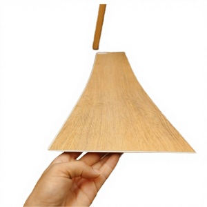 Revêtement de sol en vinyle SPC à clipser imperméable - Écologique, antidérapant, moderne, pour hôpitaux et hôtels, design graphique intérieur - Product Image 3
