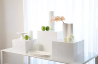 Présentoir de cube en acrylique blanc pour buffet, présentoir de piédestal carré Lucite pour aliments