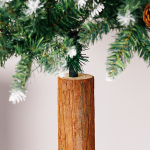 Árbol <span class=keywords><strong>de</strong></span> Navidad artificial <span class=keywords><strong>de</strong></span> 3 pies-10 pies con hojas y adornos <span class=keywords><strong>de</strong></span> PVC blanco en la parte superior <span class=keywords><strong>Cono</strong></span> <span class=keywords><strong>de</strong></span> pino con <span class=keywords><strong>tronco</strong></span> <span class=keywords><strong>de</strong></span> madera - Product Image 4