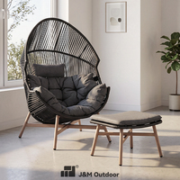 Fauteuil œuf de luxe moderne J&M Outdoor avec repose-pieds, structure en alliage d'aluminium, chaise paon en corde tressée pour hôtel, villa, jardin, cour, patio