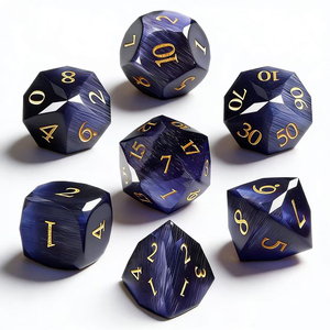 Conjunto de Dados Poliedrais Personalizados em Vidro e Pedra Natural com Gravação DND Olho de Gato Verde para Jogos de Tabuleiro - Product Image 5