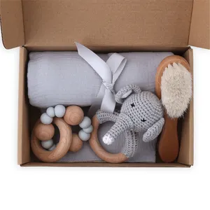 Customization Newborn Gift Box Baby Muslin Cotton Blanket Teething Baby Bib Rattle Milestone Wooden Toy Set