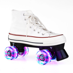 Patins à roulettes <span class=keywords><strong>quad</strong></span> pour hommes et femmes, en stock d'usine, avec roues lumineuses en PU, chaussures en toile et semelle en caoutchouc - Product Image 1