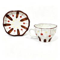 Ensemble tasse et soucoupe en céramique et porcelaine, motif à pois rétro peint à la main, bord ondulé texturé irrégulier, compatible lave-vaisselle et micro-ondes, réutilisable