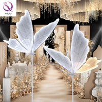 Accessoires de mariage lumineux ailes de papillon pendentif décoration de plafond scène de mariage plafond piste de fer LED ornements de route lumineux