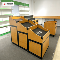 Étagères et vitrines de magasin de fruits personnalisées par l'usine JIUSHUN, présentoirs en bois pour légumes, paniers multi-niveaux