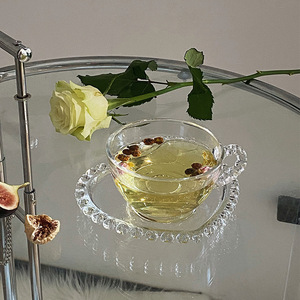 Ensemble <span class=keywords><strong>tasse</strong></span> à <span class=keywords><strong>café</strong></span> et soucoupe en verre en forme <span class=keywords><strong>de</strong></span> cœur avec bordure perlée romantique française Solhui, <span class=keywords><strong>tasse</strong></span> à thé au lait et aux fleurs - Product Image 1