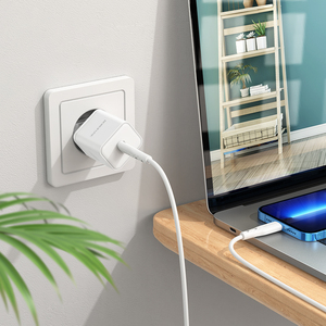 Caricabatterie Borofone BN6 Field a Porta Singola PD20W (EU) Adatto per Ricarica Rapida <span class=keywords><strong>Apple</strong></span> <span class=keywords><strong>iPhone</strong></span> - Product Image 5