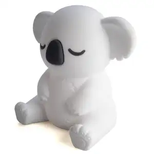 Prix usine OEM Personnalisé Chevet LED Éclairage de Nuit De Bande Dessinée Mini Koala Bébé Lampe De Nuit allument des jouets Fabricant