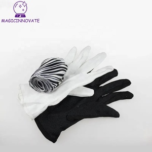 Gants à zèbre soie gros plan tour de magie magicien professionnel rue scène fête Magia accessoires facile à faire - Product Image 3