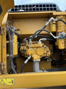 Maquinaria de Excavación Usada de Fabricación Japonesa de Primera Calidad 2023 para Excavadora de Orugas Pesada 323 323D2, Motor Sdec, Bomba Hidráulica 23 - Product Image 5